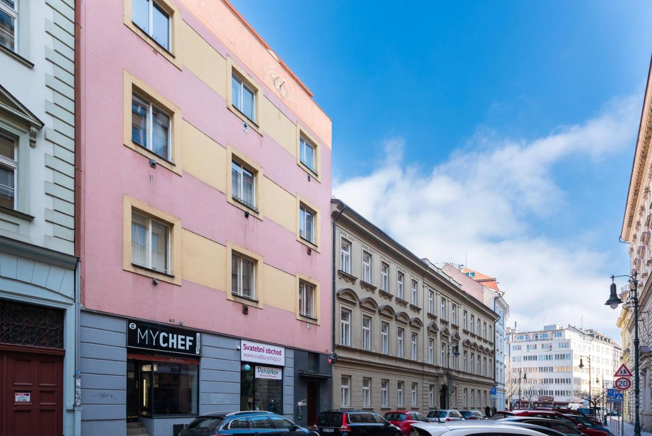 Crystal Apartment Praga Zewnętrze zdjęcie